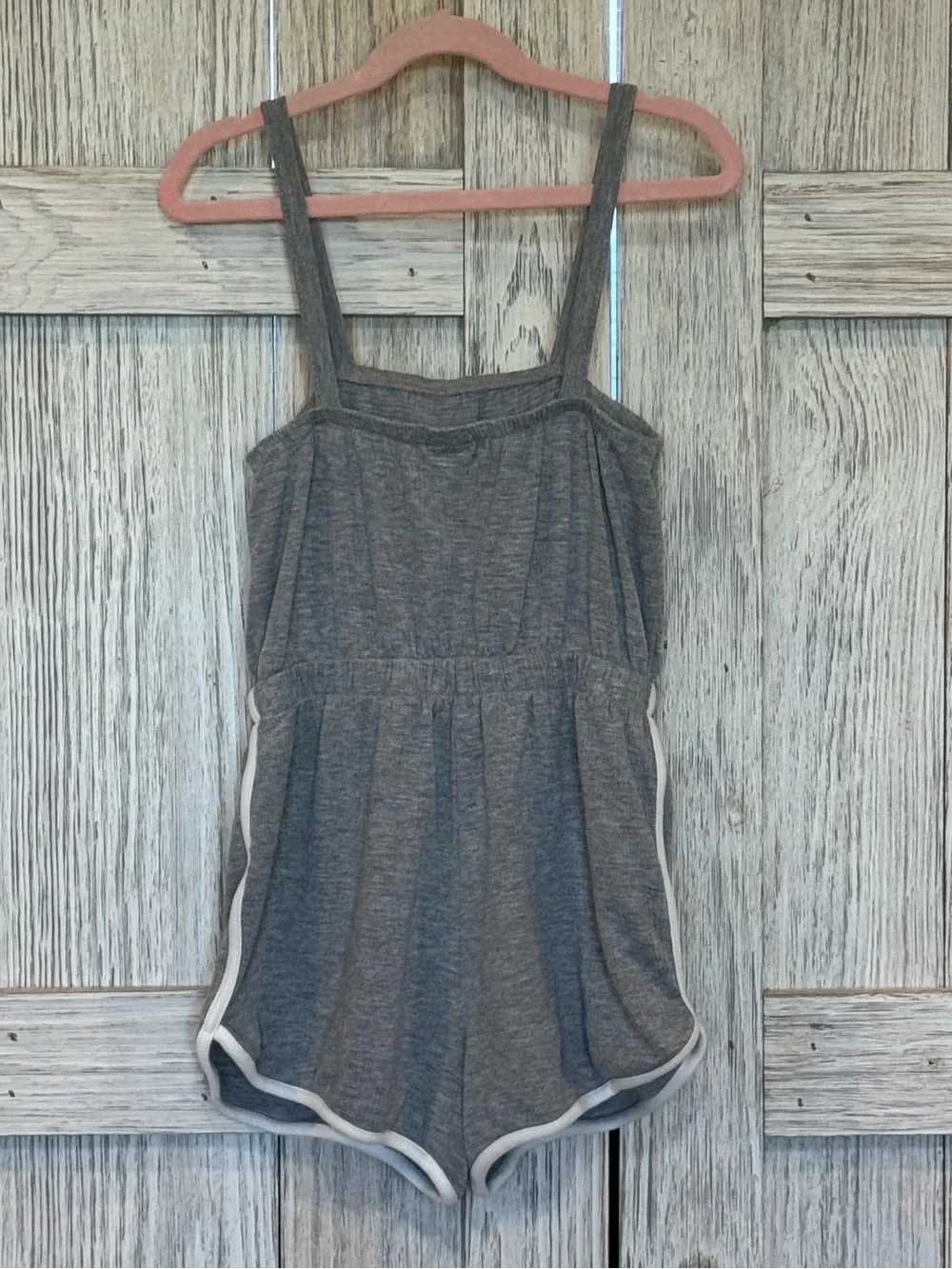 art class Gray Sleeveless Knit Romper with White Drawstring Sz 6/7